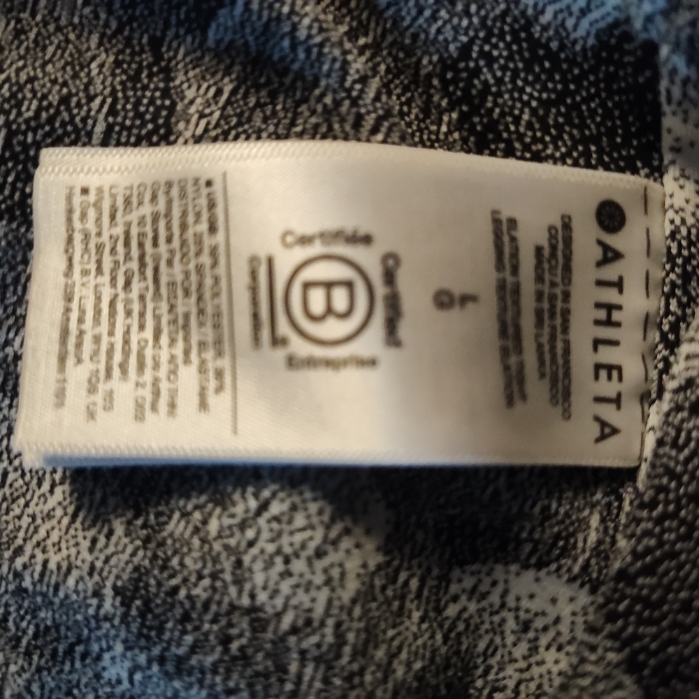 Athleta Black and White Textured Leggings-Gently Used, Super Soft - Picture 4 of 9